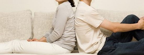 収入の低い男性と結婚するのは不幸なのか画像