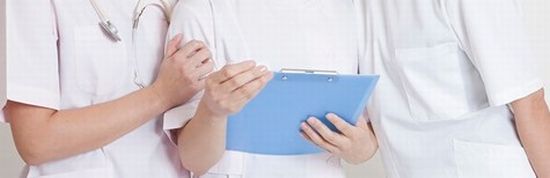 白衣コンとはどのような結婚相談サービス