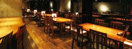 食事の際に相手男性に気遣いできるとイイ女画像